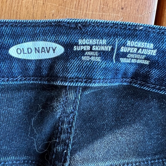 Old Navy Rockstar Super Skinny Buttonfly - Picture 2 of 4